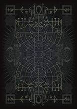 Afbeelding in Gallery-weergave laden, Mausolea Oracle
